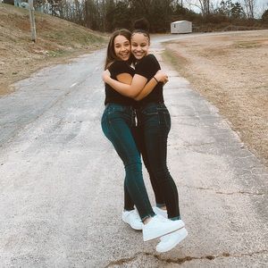 Meet your Posher, Madi